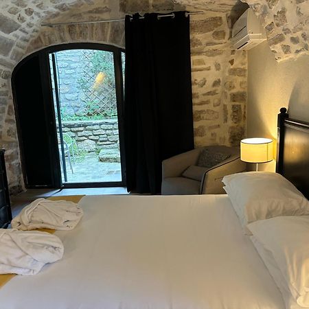 La Maison Des Vendangeurs - Table D'Hotes Le Soir Du Jeudi Au Dimanche- Jacuzzi - Balneo Spa - Acces Piscine Pour Toutes Les Chambres Sauf Studio Coquet- Piscine De Mai A Mi-Octobre Martignargues Экстерьер фото