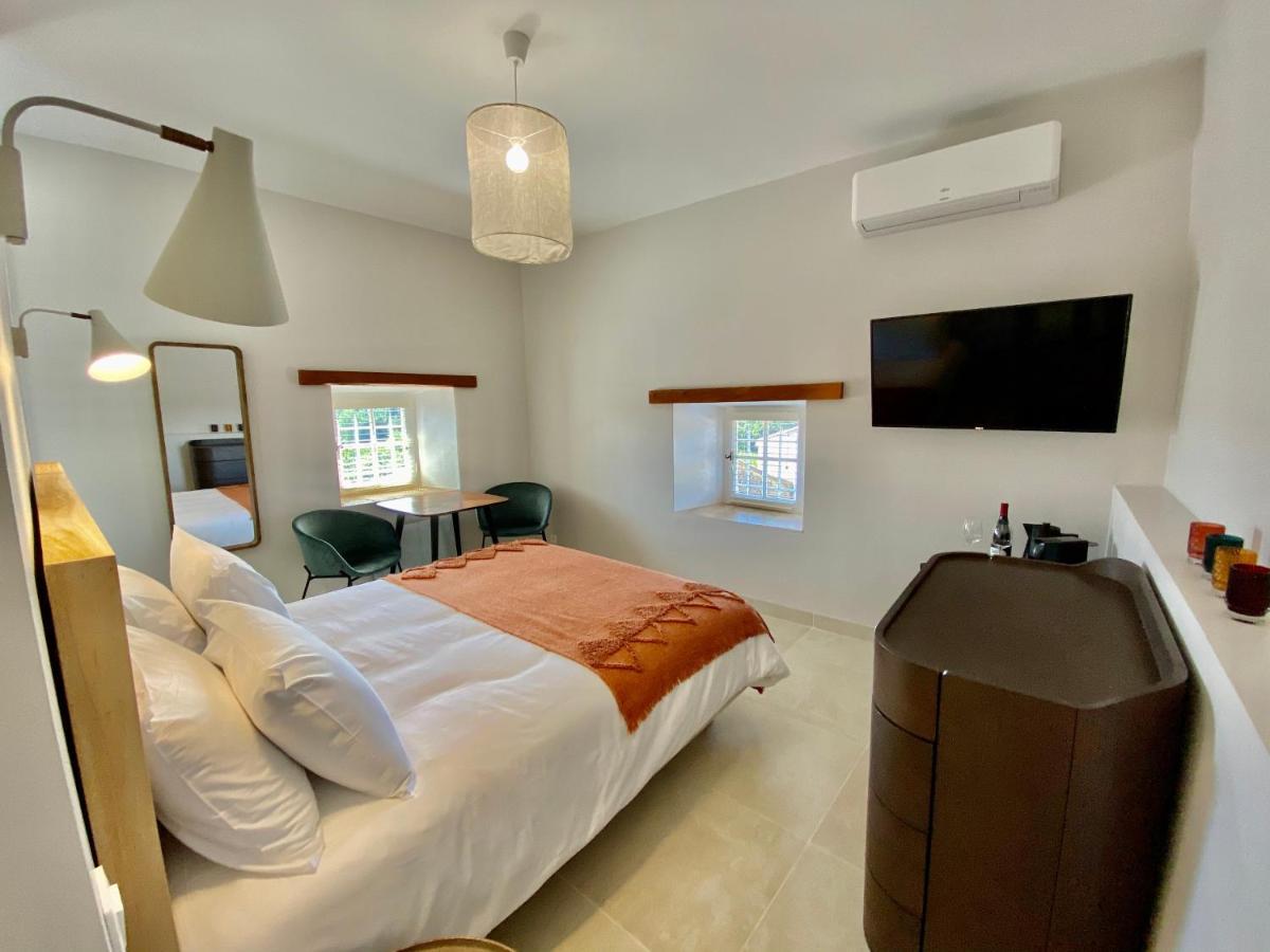 La Maison Des Vendangeurs - Table D'Hotes Le Soir Du Jeudi Au Dimanche- Jacuzzi - Balneo Spa - Acces Piscine Pour Toutes Les Chambres Sauf Studio Coquet- Piscine De Mai A Mi-Octobre Martignargues Экстерьер фото