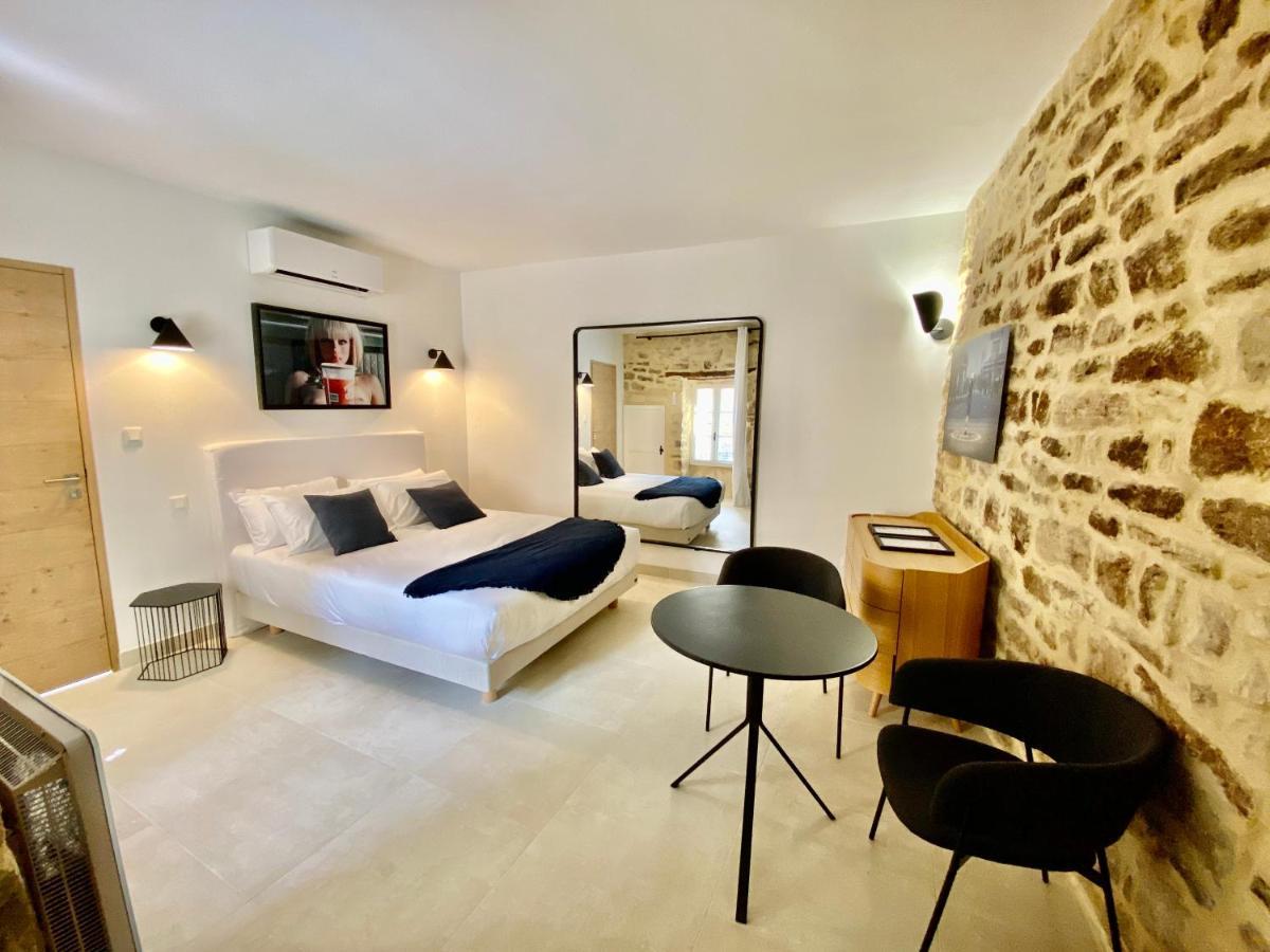 La Maison Des Vendangeurs - Table D'Hotes Le Soir Du Jeudi Au Dimanche- Jacuzzi - Balneo Spa - Acces Piscine Pour Toutes Les Chambres Sauf Studio Coquet- Piscine De Mai A Mi-Octobre Martignargues Экстерьер фото