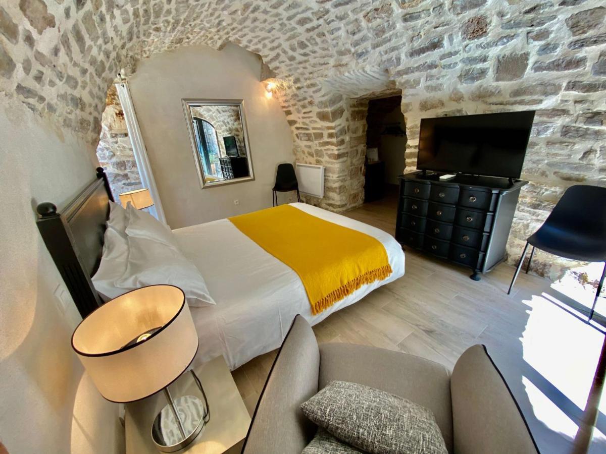 La Maison Des Vendangeurs - Table D'Hotes Le Soir Du Jeudi Au Dimanche- Jacuzzi - Balneo Spa - Acces Piscine Pour Toutes Les Chambres Sauf Studio Coquet- Piscine De Mai A Mi-Octobre Martignargues Экстерьер фото