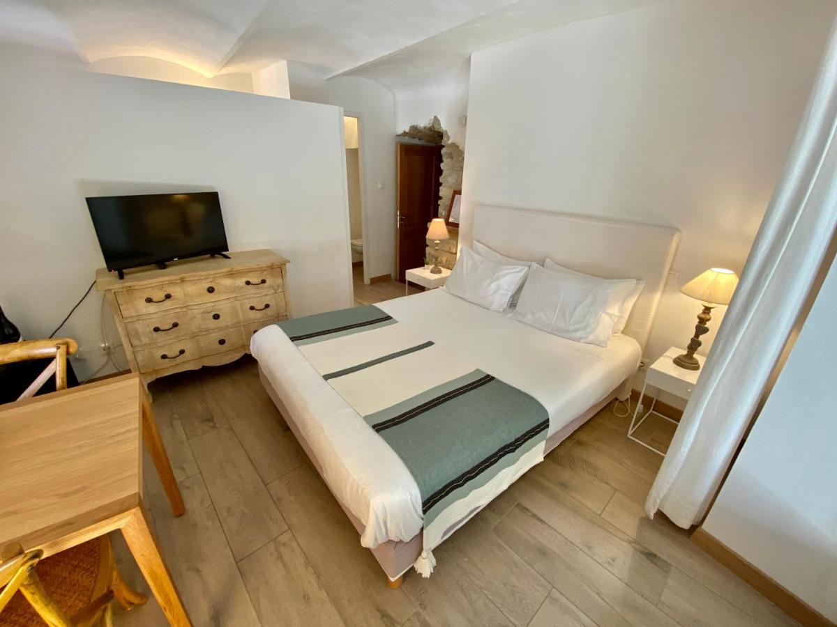 La Maison Des Vendangeurs - Table D'Hotes Le Soir Du Jeudi Au Dimanche- Jacuzzi - Balneo Spa - Acces Piscine Pour Toutes Les Chambres Sauf Studio Coquet- Piscine De Mai A Mi-Octobre Martignargues Экстерьер фото